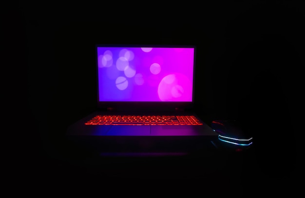 Lenovo LOQ 15 RTX 4060 i7-13650HX 16 GB Oyun Bilgisayarı