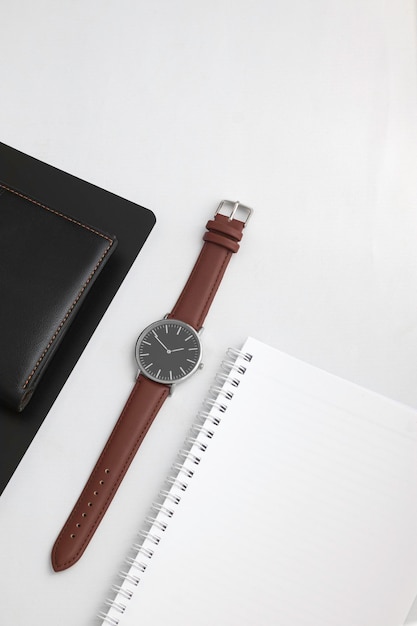 Daniel Wellington Petite Kadın Deri Kordon Saat