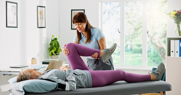 Evde Fizyoterapi Seansı — Ortopedik Rehabilitasyon