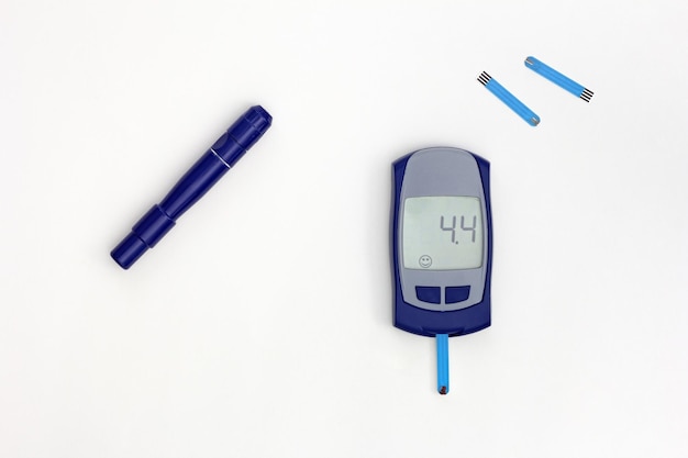 Accu-Chek Instant Kan Şekeri Ölçüm Cihazı Seti